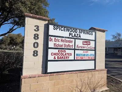 AMP BJJ Northwest Hills: Brazilian Jiu-Jitsu: Family Training Center BJJ Academy - photo 3