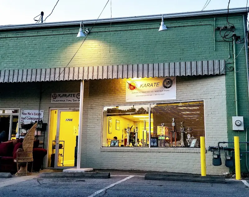 Brown's Martial Arts BJJ Academy - photo 1