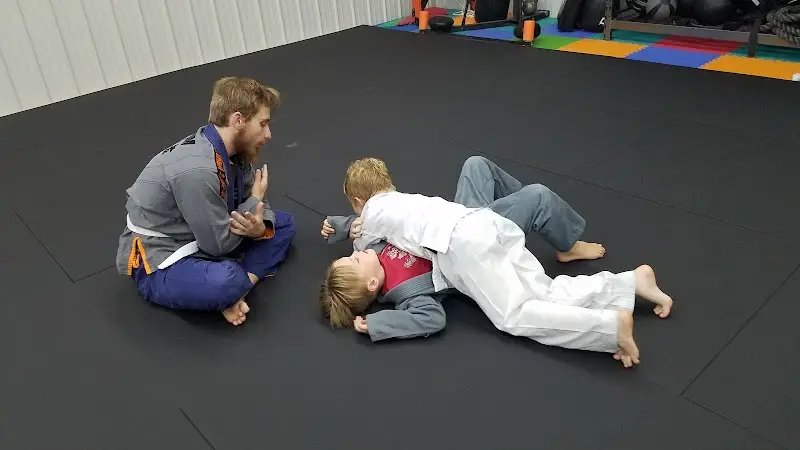Crossville Jiu Jitsu & Thai Boxing BJJ Academy - photo 2
