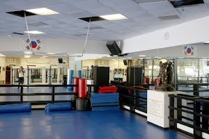 Inside Dynamix MMA academy