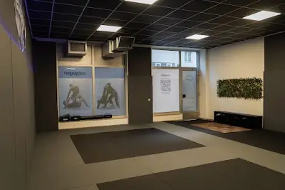 esqape © GRAPPLING Community BJJ Academy - photo 2