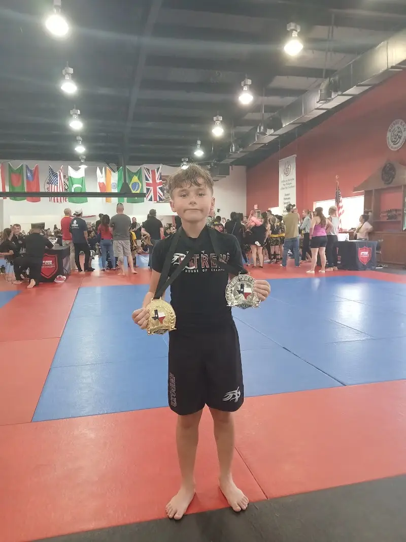 Extreme Mix Martial Arts BJJ Academy - photo 2