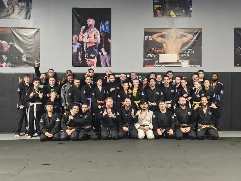 Gentlemen's Jiu-Jitsu•MMA•MuayThai