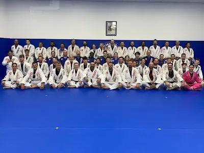 Gracie Barra Brentwood Brazilian Jiu-Jitsu & Self Defense BJJ Academy - photo 3
