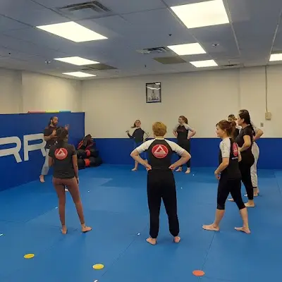 Gracie Barra Chesterfield Brazilian Jiu-Jitsu and Self Defense BJJ Academy - photo 4