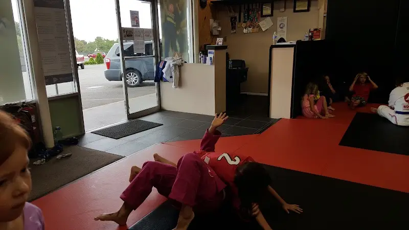 GRACIE BARRA Los Alamos Brazilian Jiu Jitsu BJJ Academy - photo 2