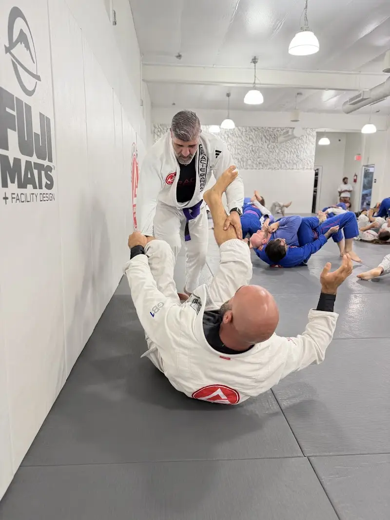 Gracie Barra Tarzana BJJ Academy - photo 1