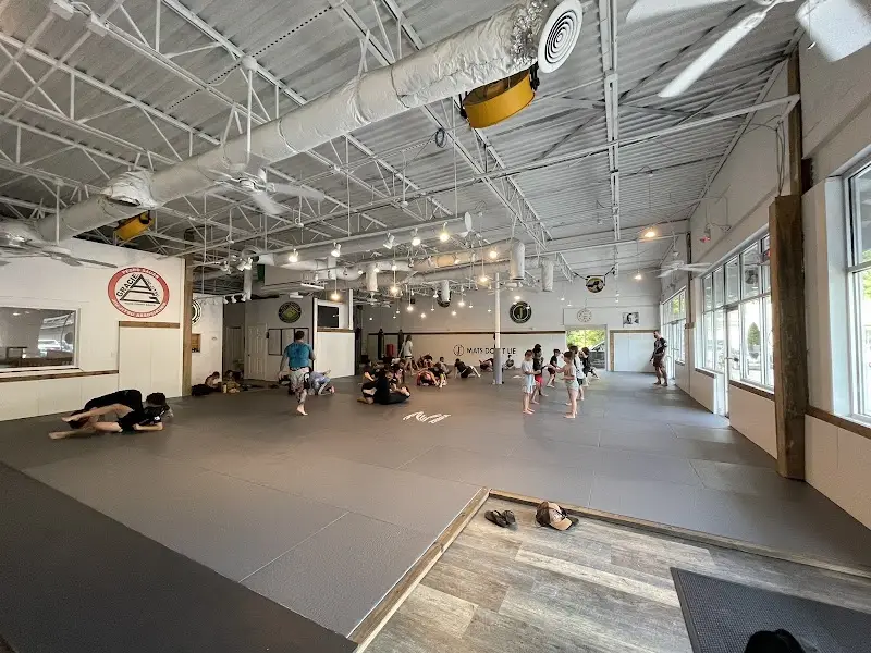 Gracie Jiu Jitsu - J3 Academy