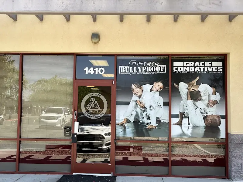 Gracie Jiu-Jitsu North Peoria BJJ Academy - photo 2