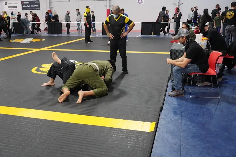 Gravity Jiu Jitsu BJJ Academy - photo 2