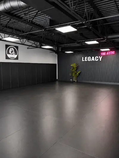 LEGACY FIGHT CLUB | Muay Thai, Brazilian Jiu-Jitsu, MMA Barrie BJJ Academy - photo 1