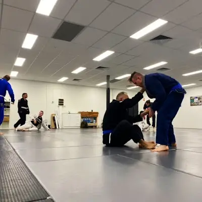 Mat Shark Jiu-Jitsu BJJ Academy - photo 2