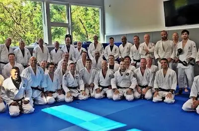 Meia Guarda Gracie Brazilian Jiu-Jitsu - Dover BJJ Academy - photo 4
