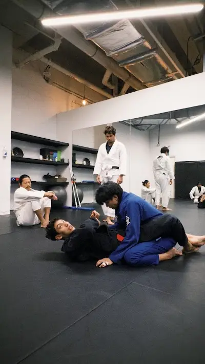 Neue Fit (Raffles Place) BJJ Academy - photo 4