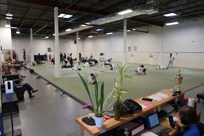 Rising Tide Academy (Columbia) Gracie Jiu-Jitsu - Muay Thai