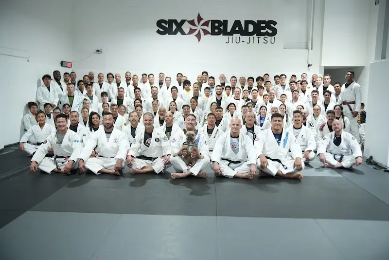 The Flow Institute: Six Blades Jiu-Jitsu San Pedro