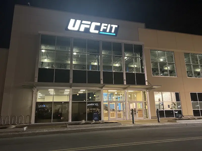 UFC FIT Wayne