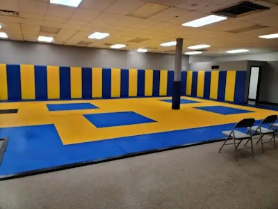 War & Peace MMA & Jiu Jitsu BJJ Academy - photo 2