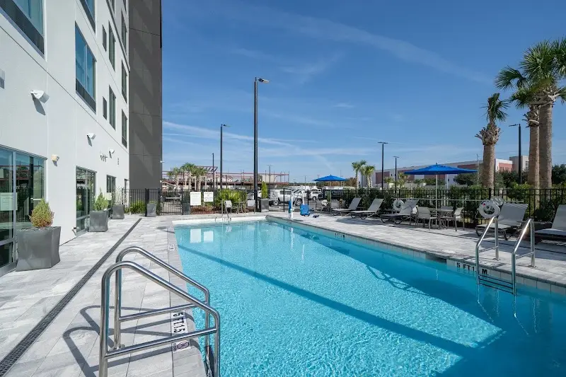 Holiday Inn Express & Suites Fort Walton Beach - Eglin Area by IHG