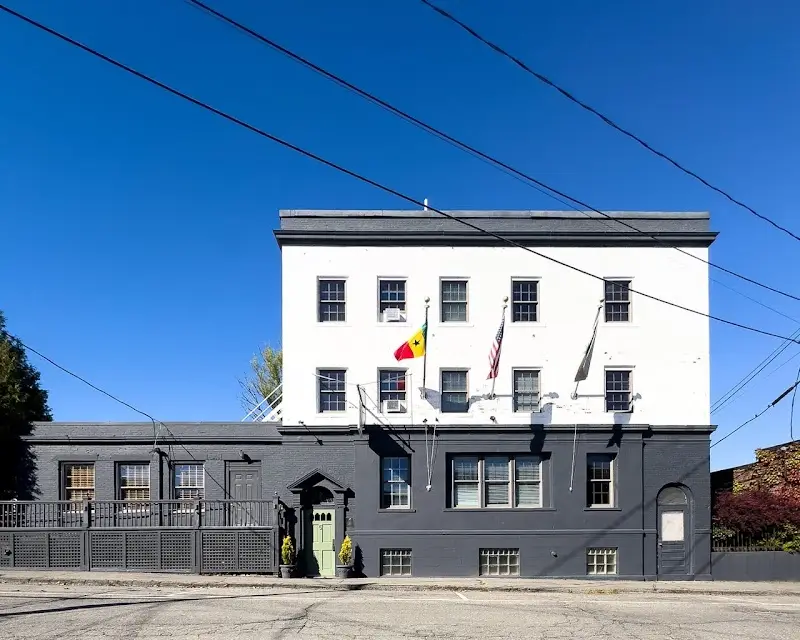 The Lindsey Hotel