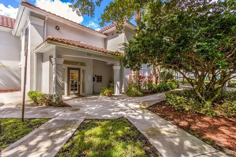 Studio 6 Extended Stay - Coral Springs, FL - Fort Lauderdale