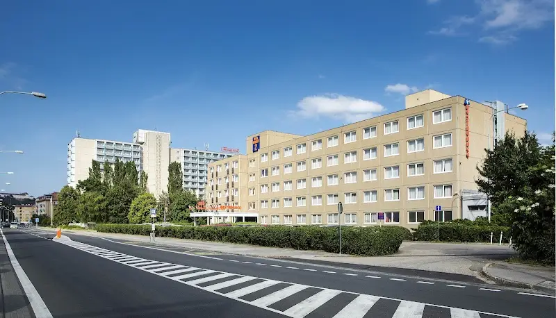 OREA Hotel Voro