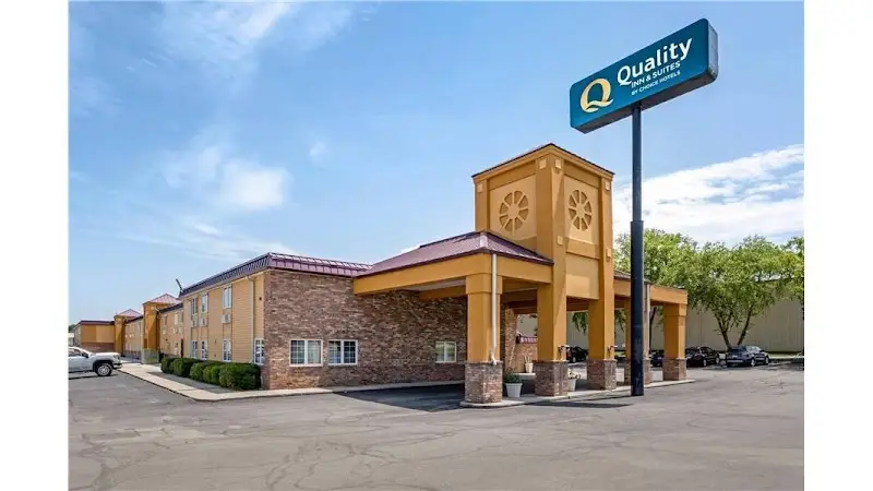 Quality Inn & Suites Lincoln South