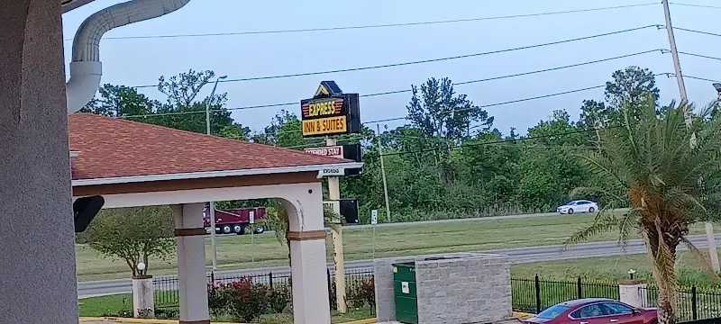 Express Inn & Suites