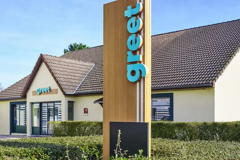 Greet Hotel Versailles - Voisins Le Bretonneux