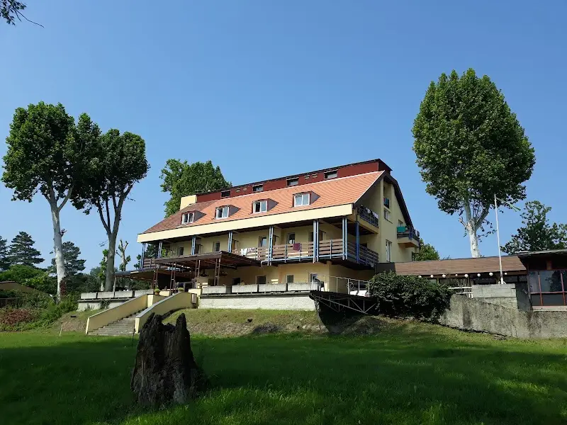 Regatta hotel és szabadidőközppont