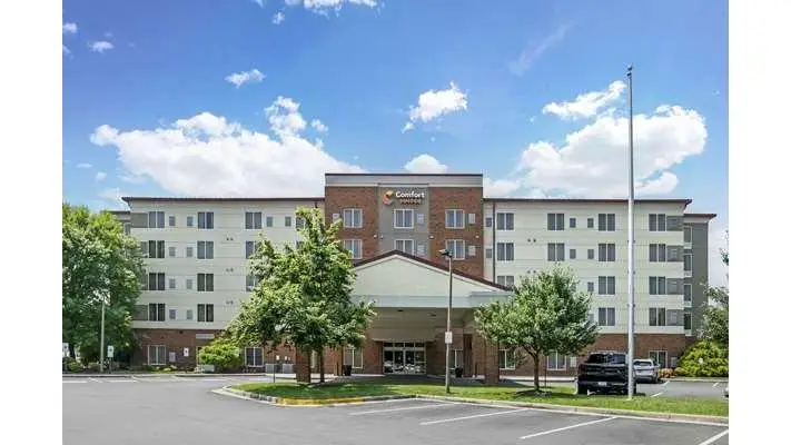 Comfort Suites At Virginia Center Commons
