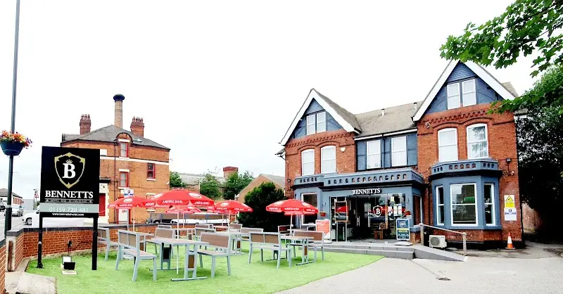Bennetts Hotel, Restaurant and Bar
