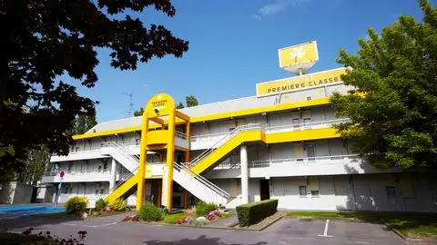 Premiere Classe Versailles - Saint-Cyr-L'École