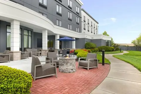 Courtyard by Marriott Republic Airport Long Island/Farmingdale