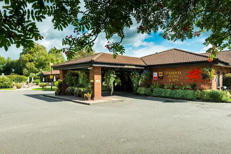 Parkway Hotel & Spa