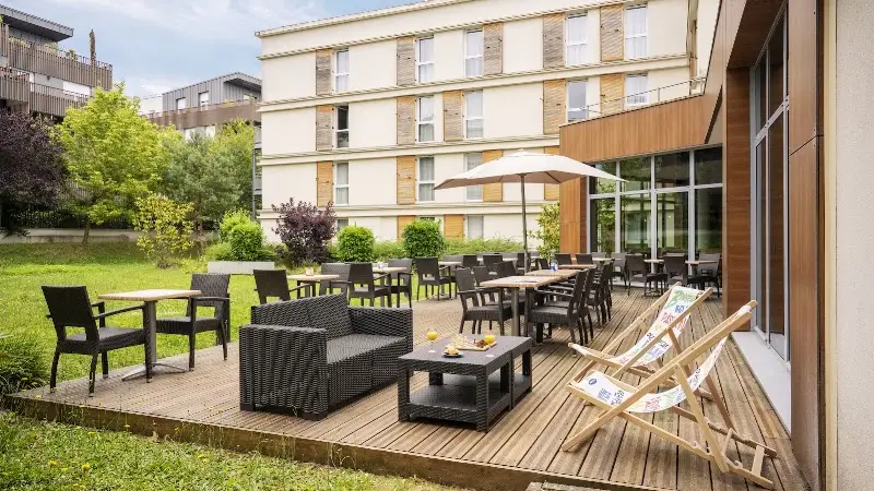 Appart Hôtel - Residhome Paris Guyancourt
