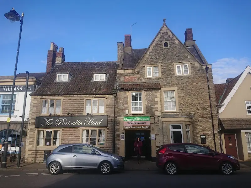 The Portcullis Hotel