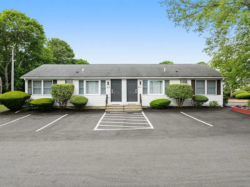 Founder's Brook Motel & Suites