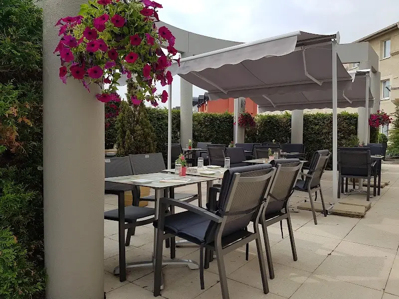 Cottage Logis Hôtel - Restaurant
