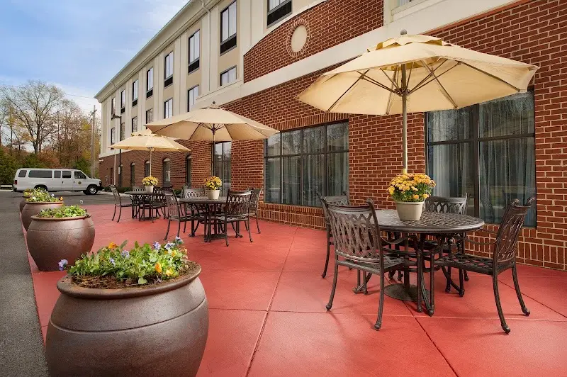 Holiday Inn Express & Suites Tullahoma by IHG