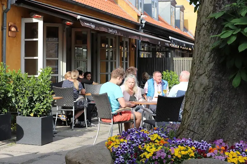 Hotel Fy og Bi