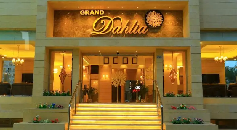 Grand Dahlia Hotel Apartments