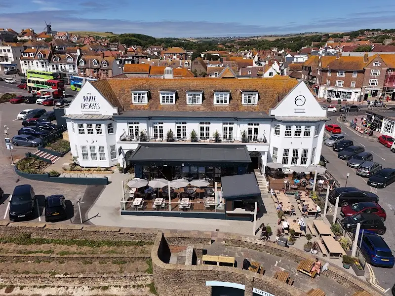 White Horses Hotel