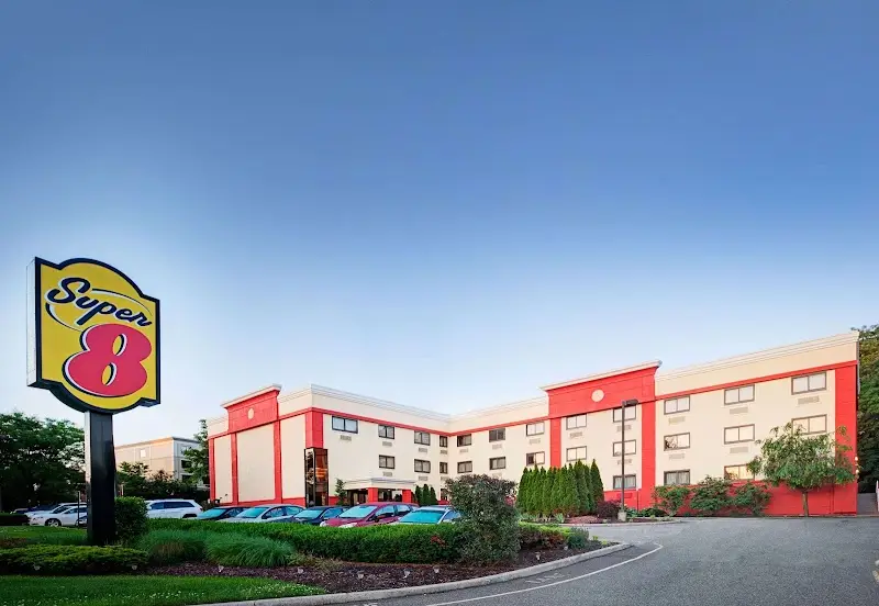 Super 8 by Wyndham Mahwah