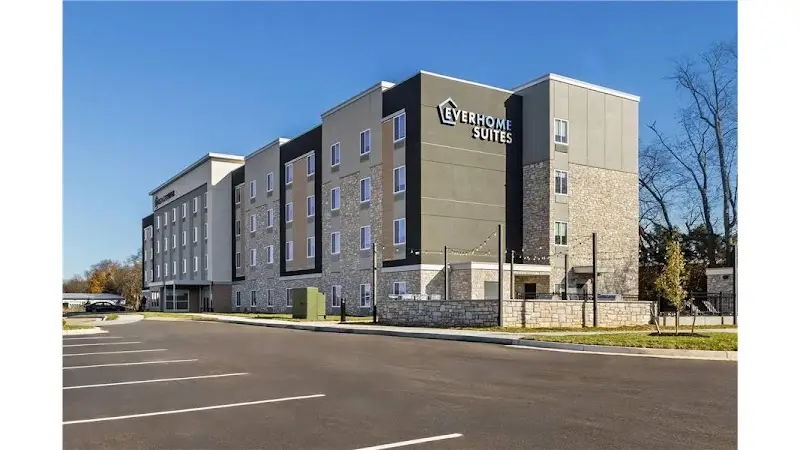 Everhome Suites Bowling Green