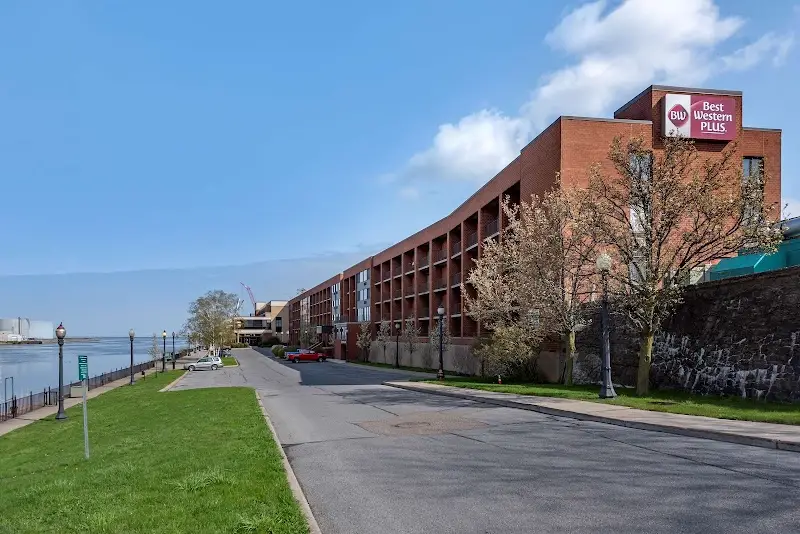 Best Western Plus Oswego Hotel and Conference Center