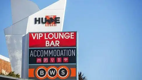 Nightcap at Hume Hotel