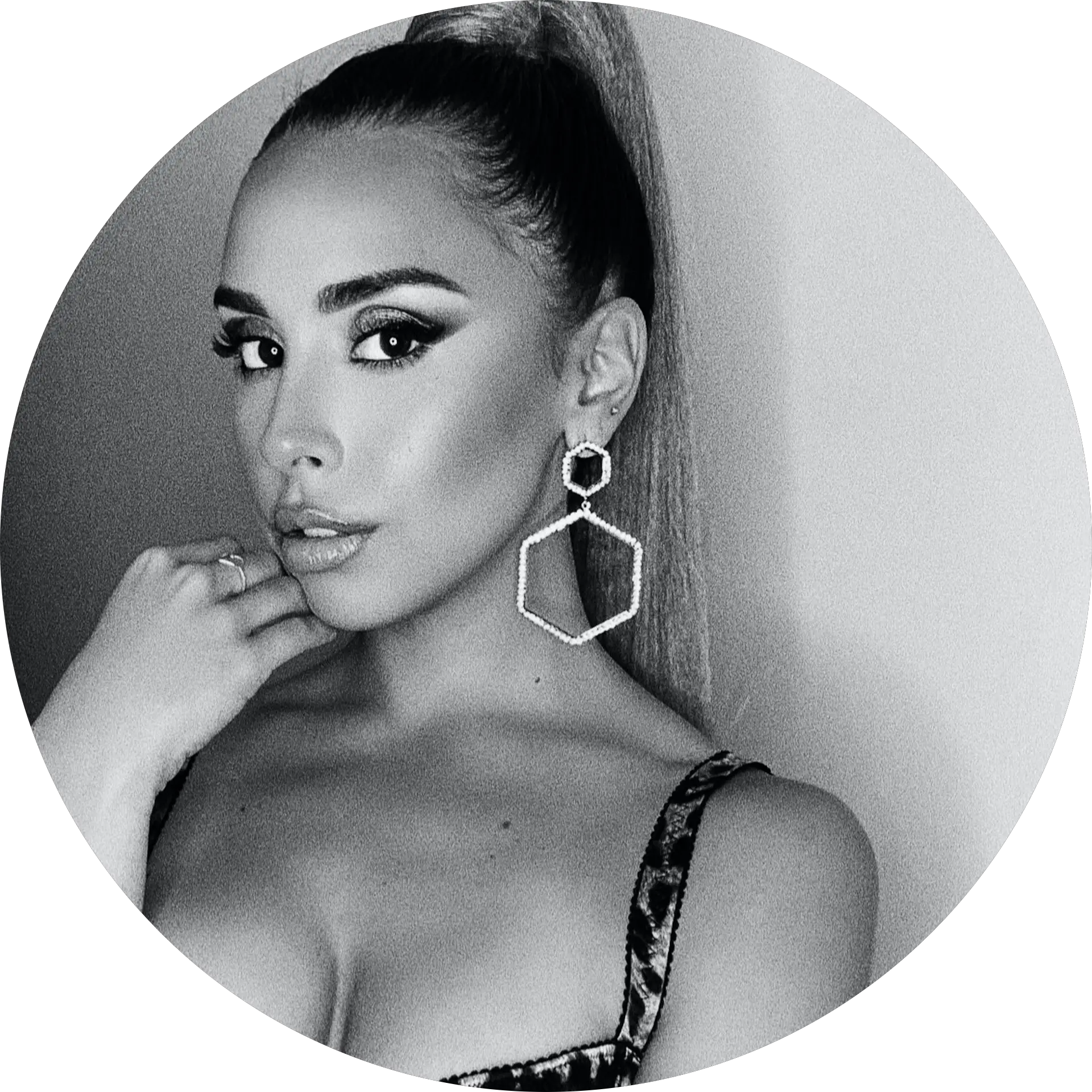 Ashlen Romo