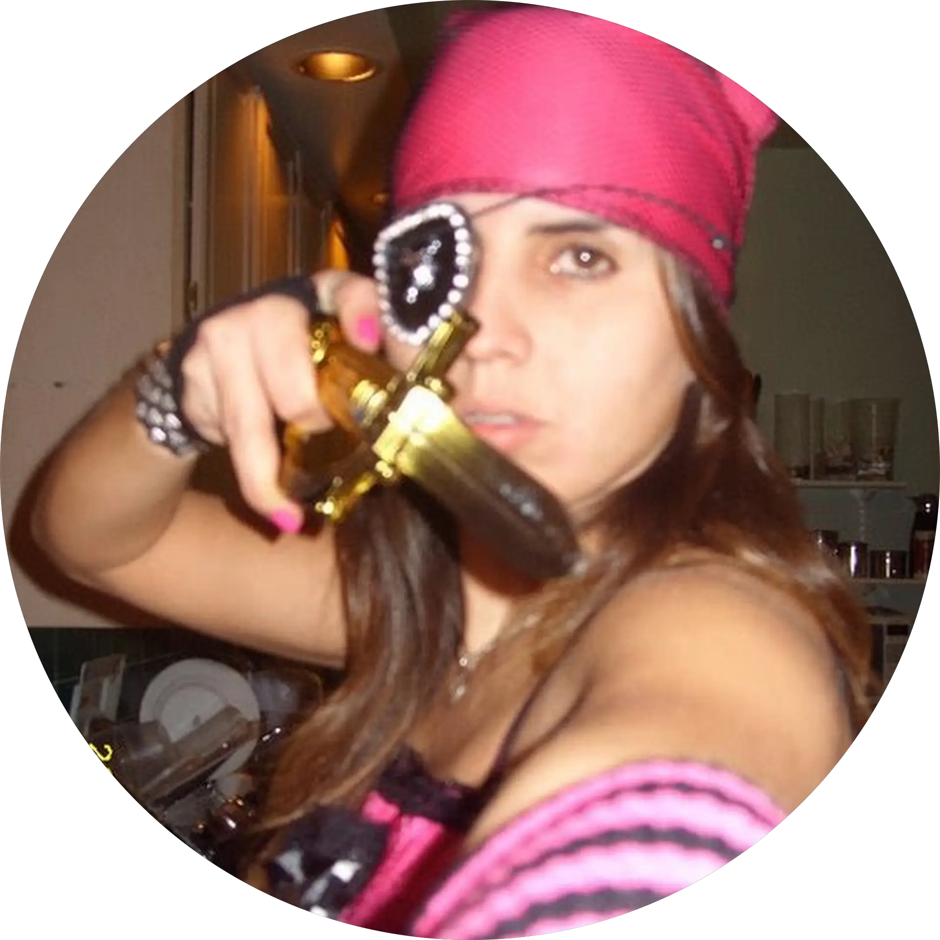 SHANA FALAGAN Lima