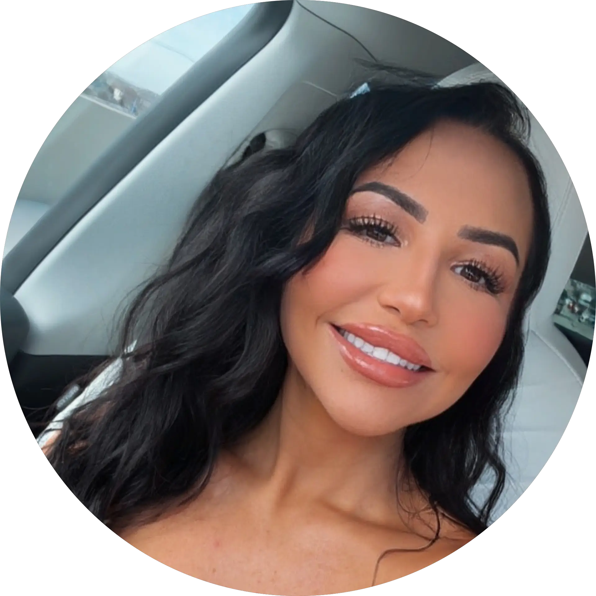 Carmelina Larios
